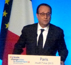 Hollande : Un plan numérique pour le collège