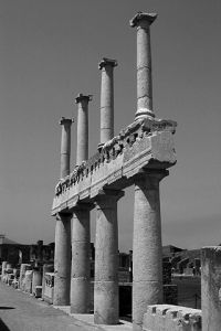 The Forum at Pompeii. By Aaron Logan, from http://www.lightmatter.net/gallery/albums.php - Creative Commons