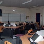 Les deux laboratoires du lycée Dumont d&rsquo;Urville à Maurepas