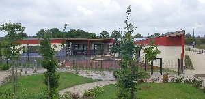8 septembre 2007 : Plougoumelen inaugure l&rsquo;école Philippe Meirieu