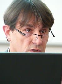 ATICE : Comment l&rsquo;institution scolaire peine à donner leur place aux TICE…