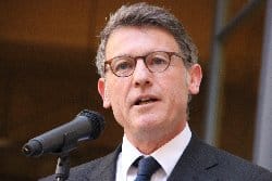 Vincent Peillon dévoilera aujourd&rsquo;hui sa « Lettre aux personnels »