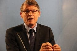 Numérique : Peillon veut « faire entrer l&rsquo;Ecole dans l&rsquo;ère du numérique »
