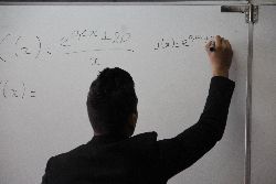 Métier : Les syndicats face aux projets de décret
