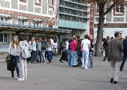 Lycée : Conseil de discipline : Un décret autorise l&rsquo;interdiction provisoire d&rsquo;accès à l&rsquo;établissement