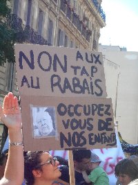 Marseille : Des manifestants contre la gestion municipale des écoles