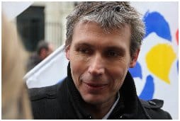 Sébastien Sihr :  » Il faut redonner envie aux familles d&rsquo;inscrire leur enfant dans les écoles aujourd&rsquo;hui ghettoïsées »