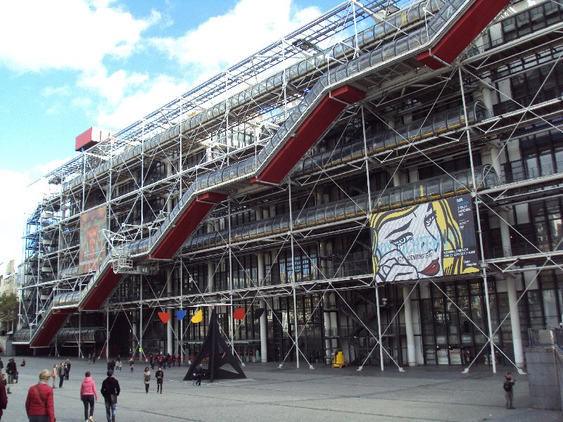 Les jeunes et les familles invités au Centre Pompidou