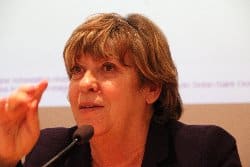 Françoise Cartron chargée de mission sur les rythmes