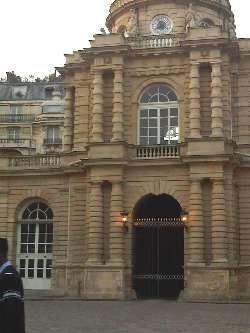 Les sénateurs veulent supprimer les articles éducatifs de la loi Egalité citoyenneté