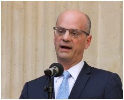 Blanquer : CP dédoublés et avenir des maitres +