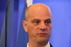 Blanquer promet des créations de postes dans le primaire