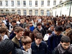 Attentat : Fallait-il en parler ?