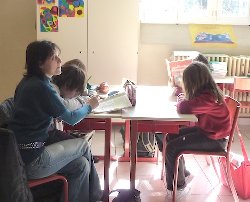 Parents et enseignants du 93 demandent des AVS