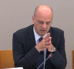 Blanquer dessine les nouveaux programmes du lycée