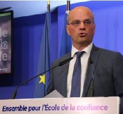 Une enseignante convoquée pour ses propos sur Macron
