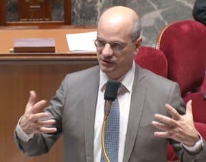 Loi Blanquer : L&rsquo;établissement des savoirs fondamentaux et l&rsquo;avenir des directeurs d&rsquo;école