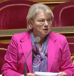 Les moins de 14 ans bientôt en entreprise
