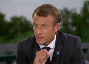 Emmanuel Macron promet « la transformation » du métier enseignant