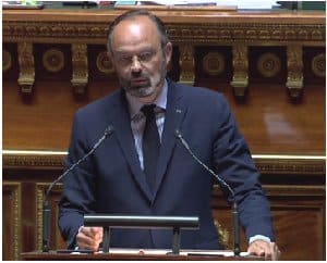 Reprise : Le gouvernement et les maires face à leurs responsabilités