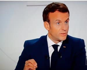 Macron : Couvre feu et maintien des écoles ouvertes