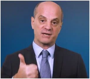 Lycées : Blanquer cède sur les E3C et l&rsquo;enseignement hybride
