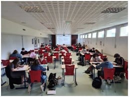 Travailler en groupes l’étude transversale de l’œuvre