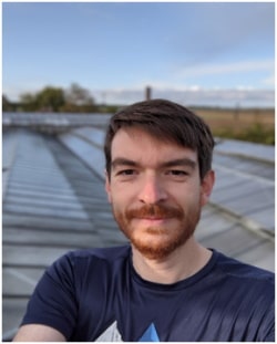 Sylvain Tissier : Un chatbot pour apprendre le microscope