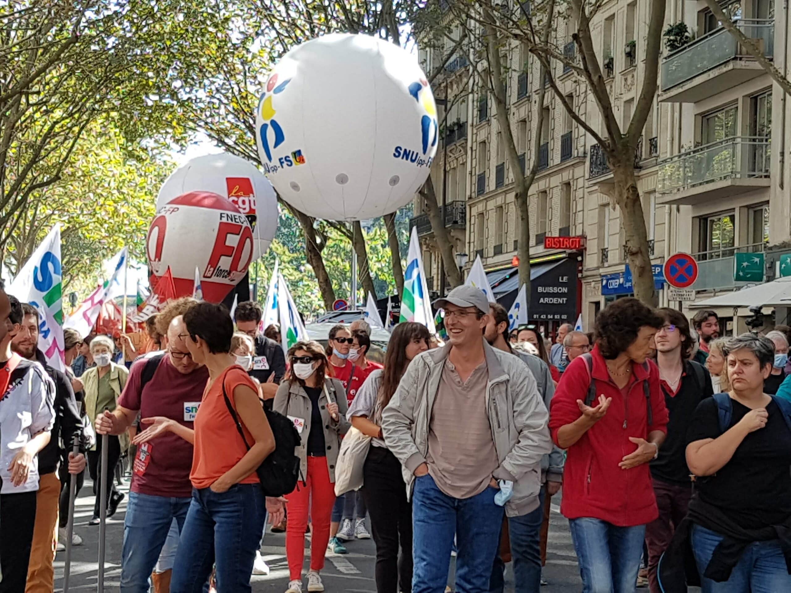 Grève : première épreuve de force pour la Ministre