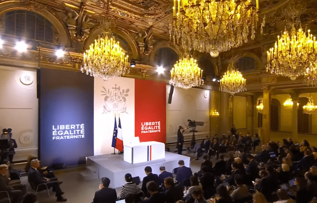 Scoop : dans les coulisses de l’Elysée !