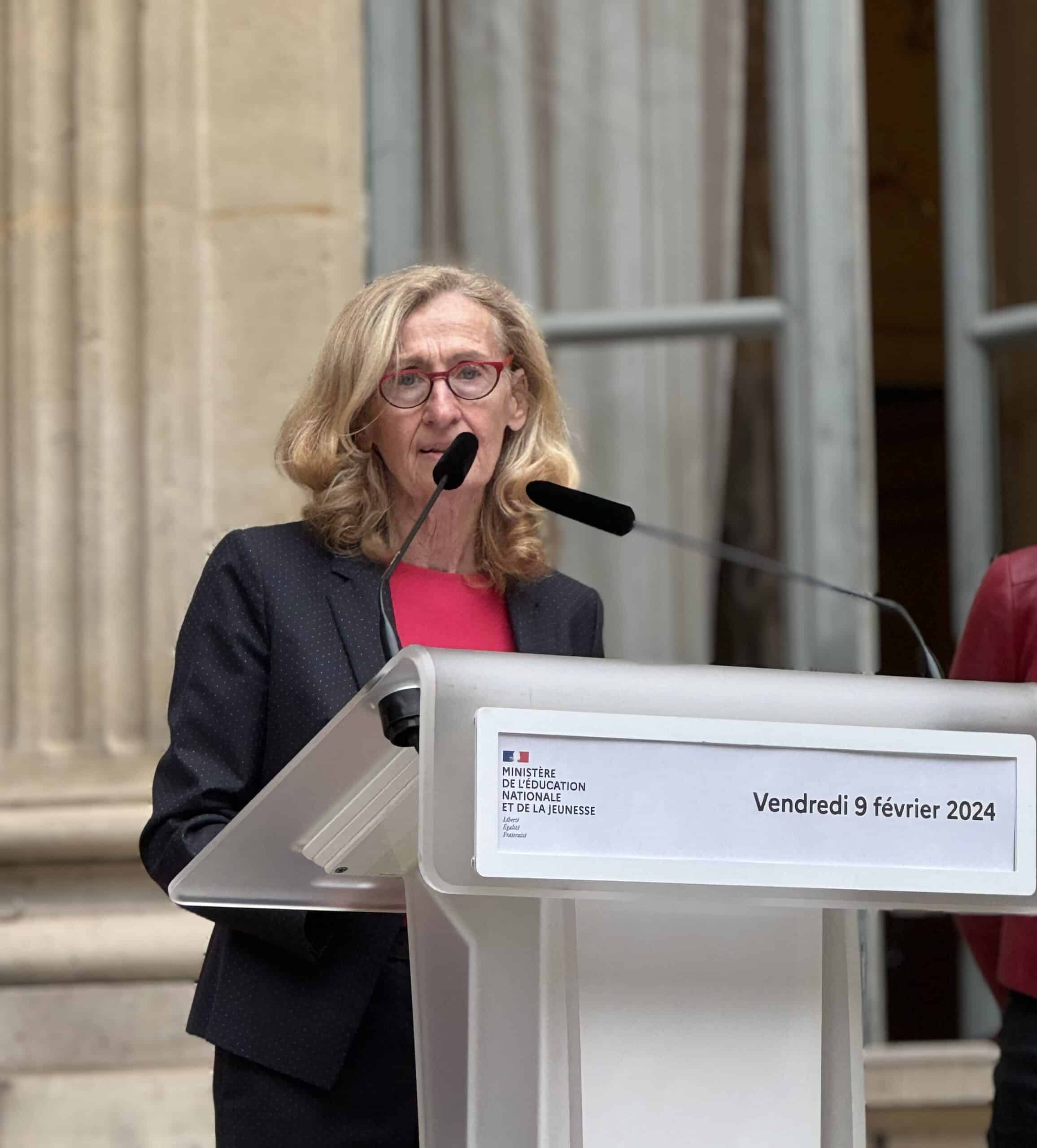 Groupes de niveau : rétropédalage du gouvernement