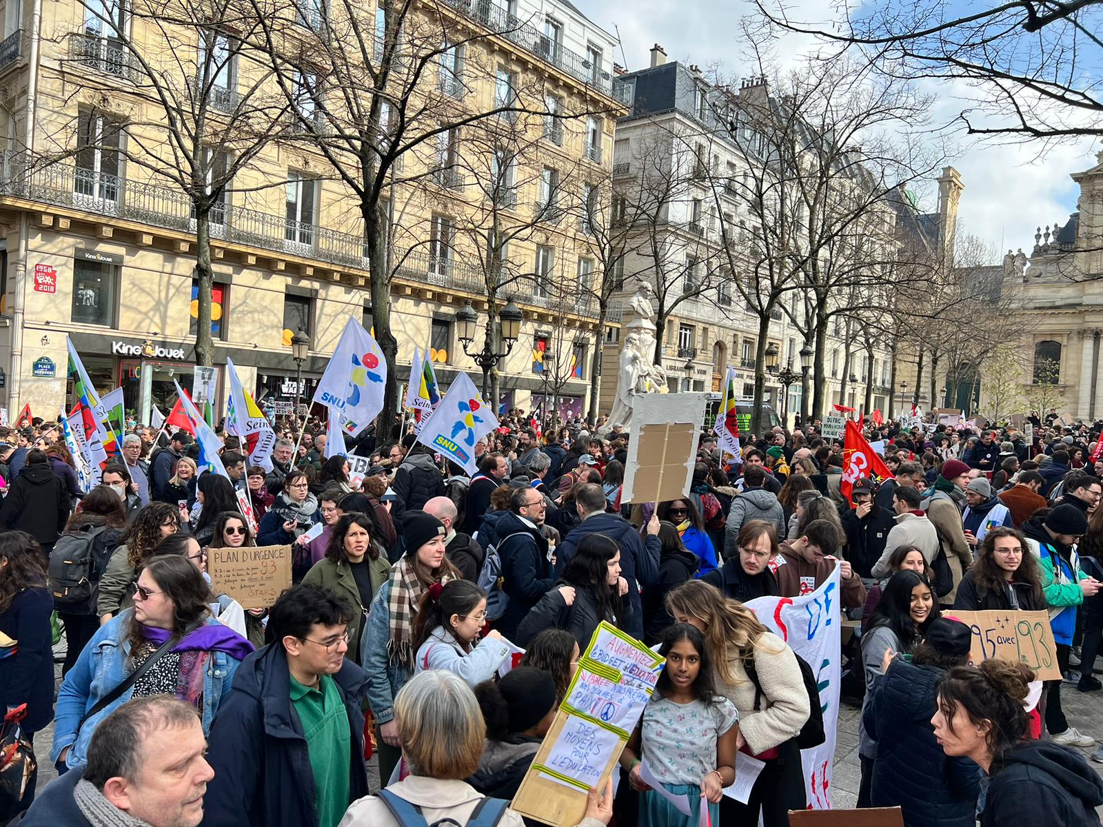 Plusieurs syndicats appellent à la grève le 2 avril