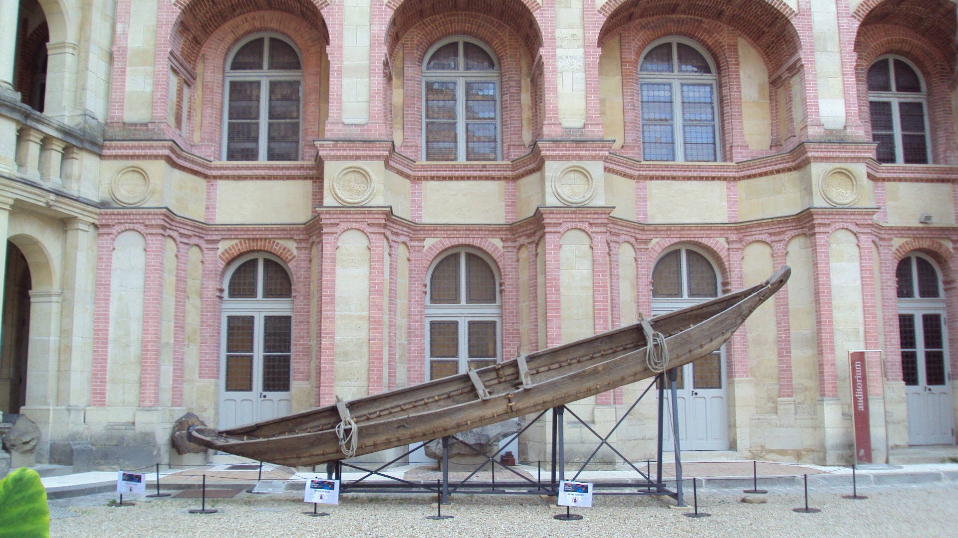 Ces institutions qui invitent les enseignant.es