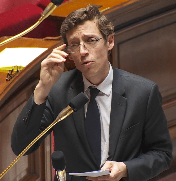 Orthographe aux examens : le ministre pique sa crise