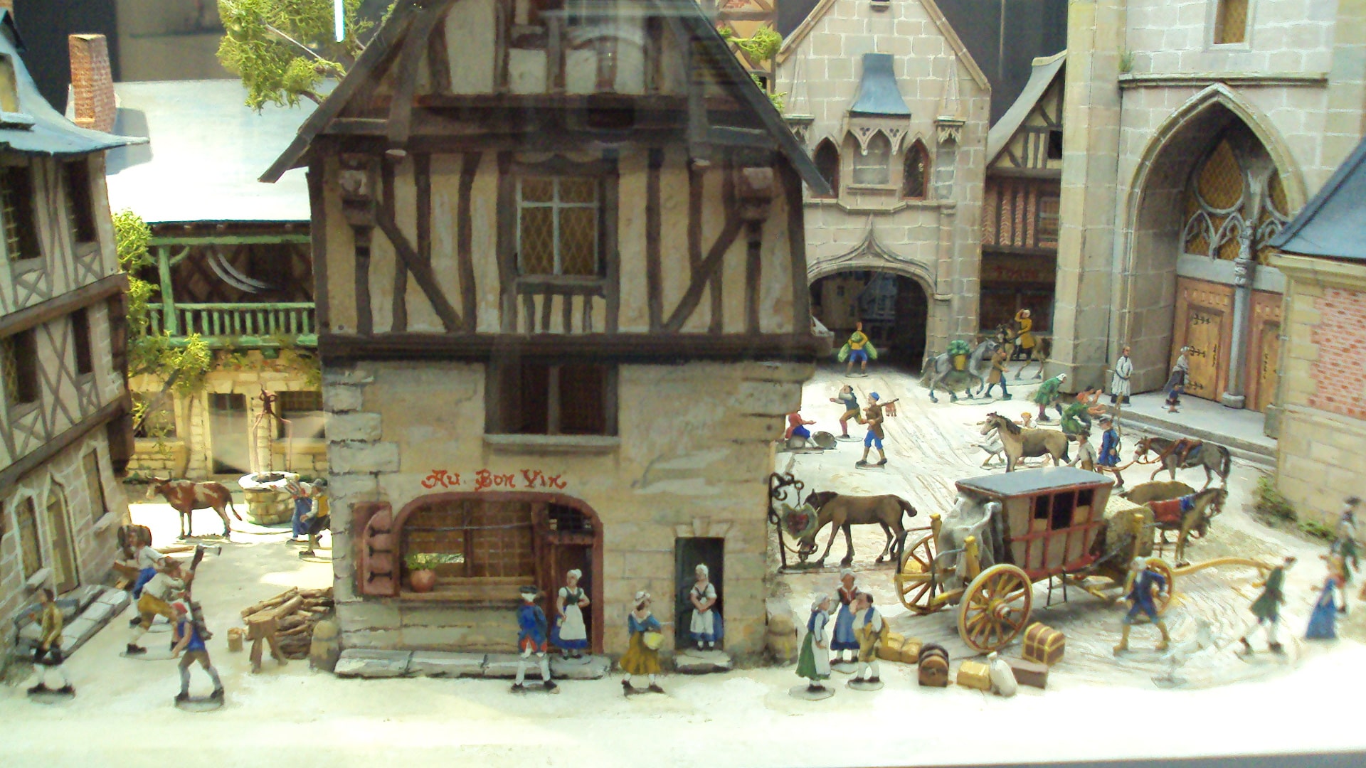 La Figurine s’expose en grand à Compiègne