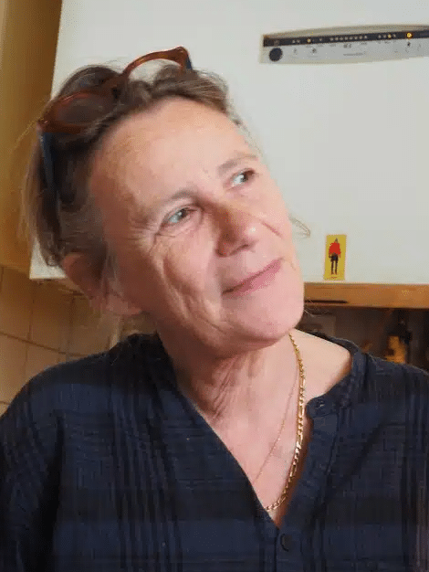 « Nous chantions tous les jours » : l’année d’école qui a changé la vie de Marie Desplechin