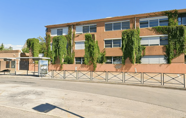 Aubagne : un collégien ouvre le feu sur son principal et une enseignante