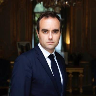 Le premier ministre lance cinq chantiers pour répondre à la colère des lycéens